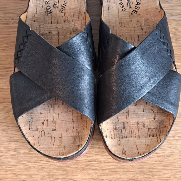 Kork-Ease Tutsi Women’s 9 Black Leather Slip-On Sandals Low Wedge Summer Comfort - Picture 9 of 10